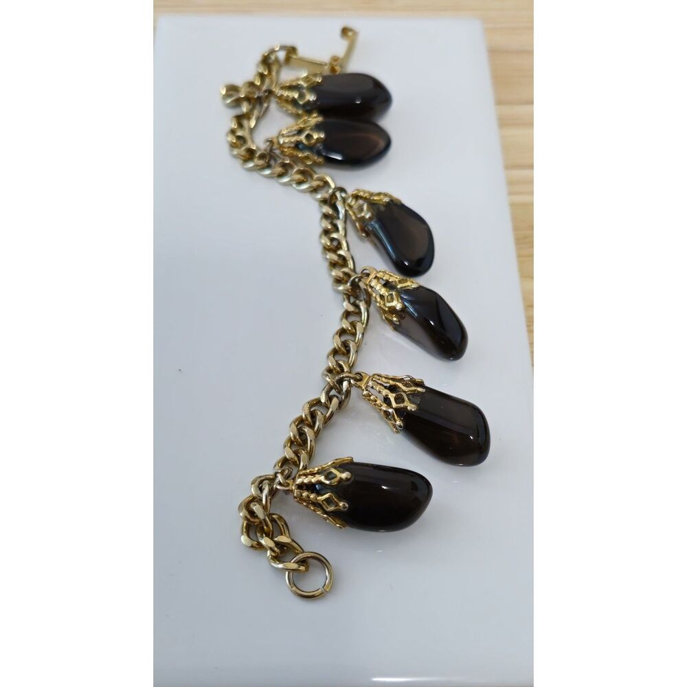 Vintage Style Dark Brown Teardrop Charm Bracelet Gold Tone Filigree 7 Inch